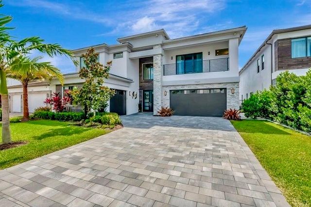 17065 Rainbow Falls Trail, Boca Raton, FL 33496