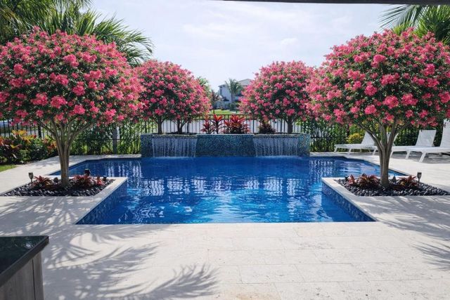 17065 Rainbow Falls Trail, Boca Raton, FL 33496