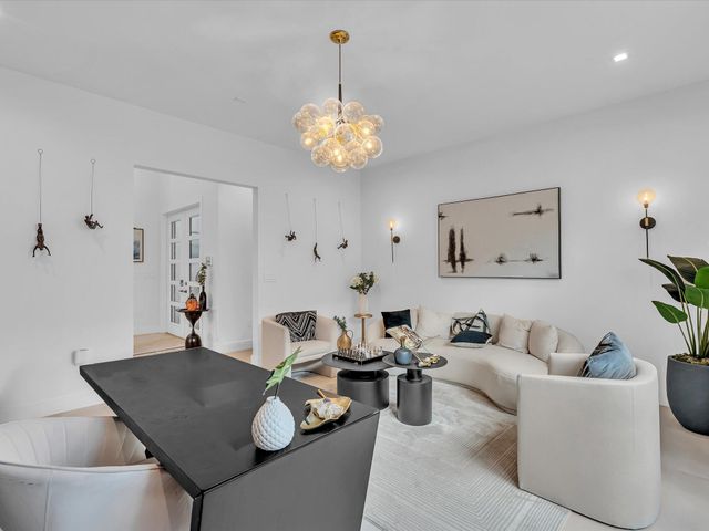 17065 Rainbow Falls Trail, Boca Raton, FL 33496