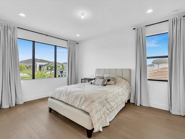 17065 Rainbow Falls Trail, Boca Raton, FL 33496