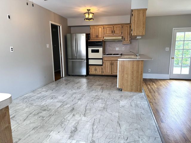 15425 Leader, Taylor, MI 48180