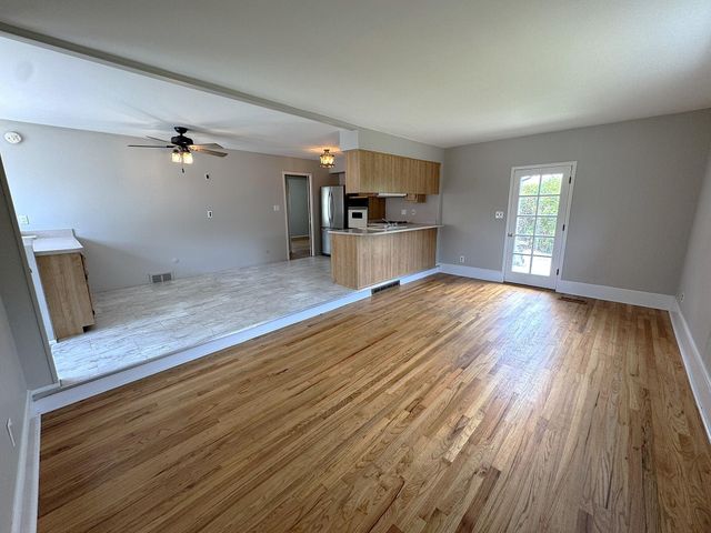 15425 Leader, Taylor, MI 48180