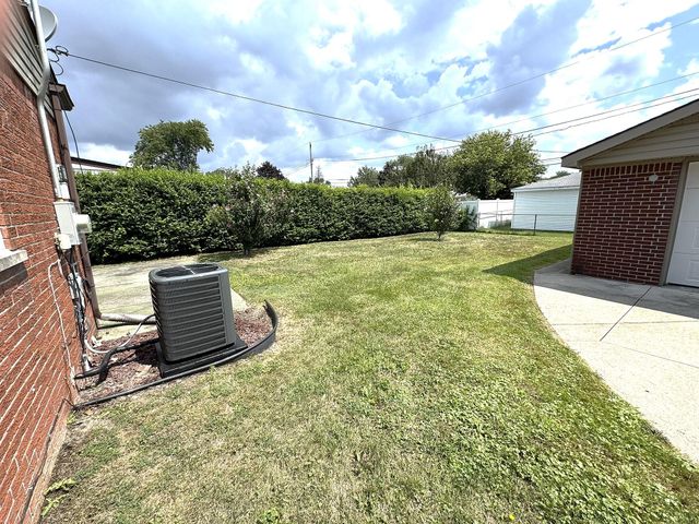 15425 Leader, Taylor, MI 48180