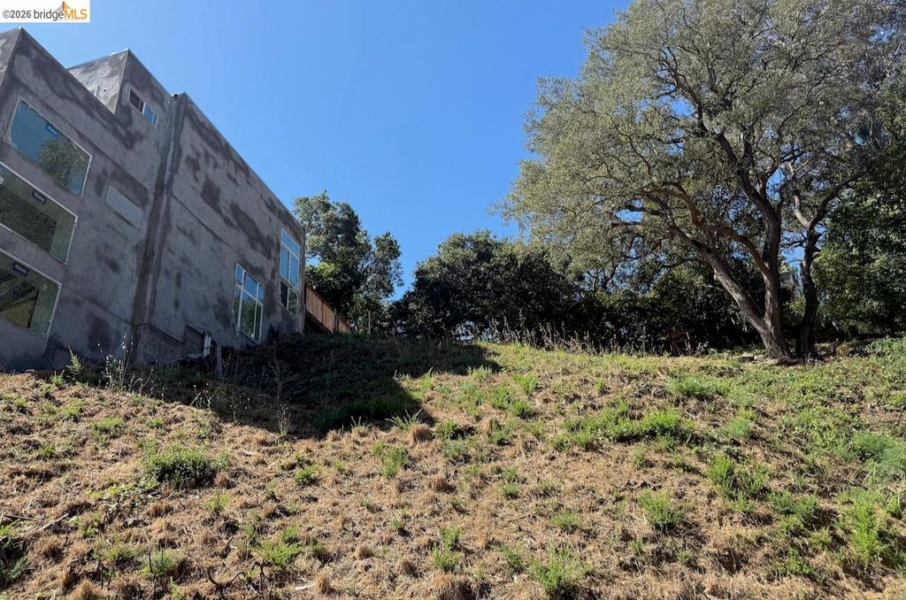 0 Sheridan, Oakland, CA 94618