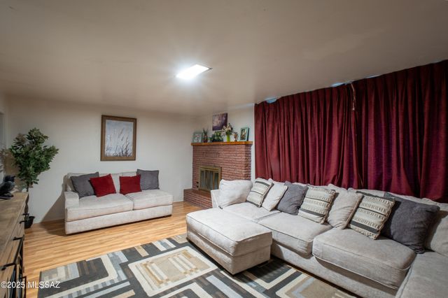 92 S 100 W, Pima, AZ 85543