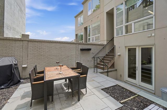 430 Oregon Street, Cincinnati, OH 45202