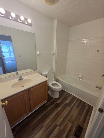 1523 Doddington Road, Kettering, OH 45409