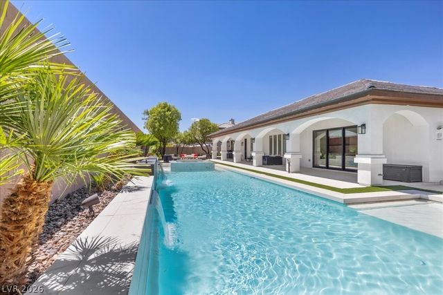 225 Saint Elmo Circle, Las Vegas, NV 89123