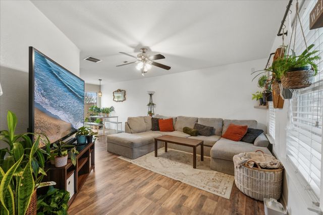 6913 Planters Row Drive, Mckinney, TX 75070