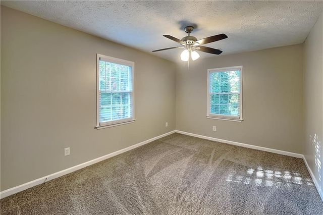 2709 Hawk Drive NE, Marietta, GA 30066