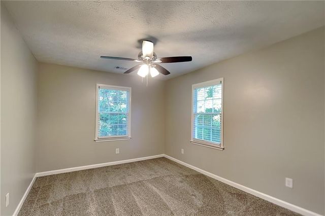 2709 Hawk Drive NE, Marietta, GA 30066