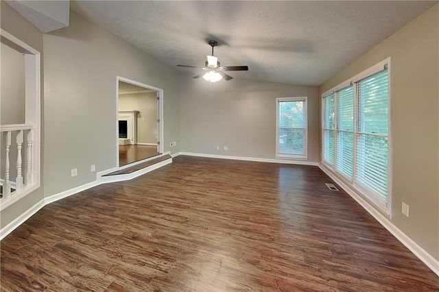 2709 Hawk Drive NE, Marietta, GA 30066