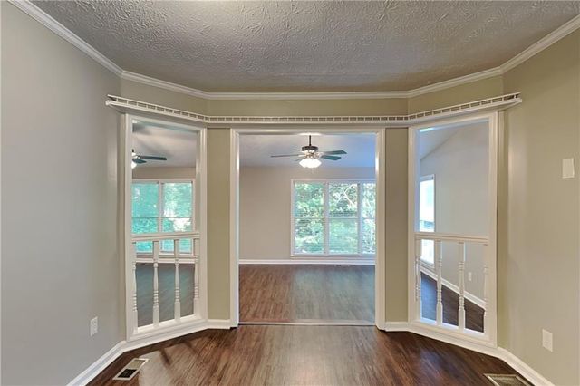 2709 Hawk Drive NE, Marietta, GA 30066