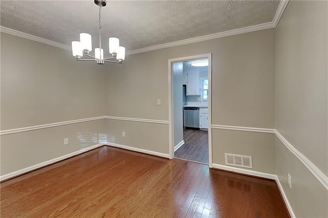 2709 Hawk Drive NE, Marietta, GA 30066