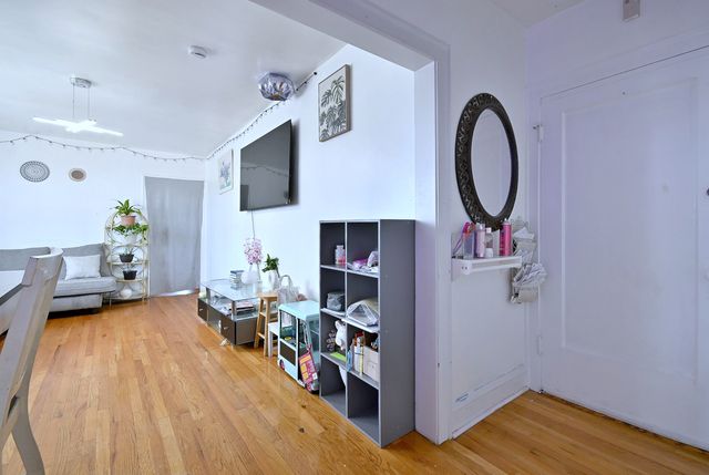 4703 W Parker Avenue, Chicago, IL 60639