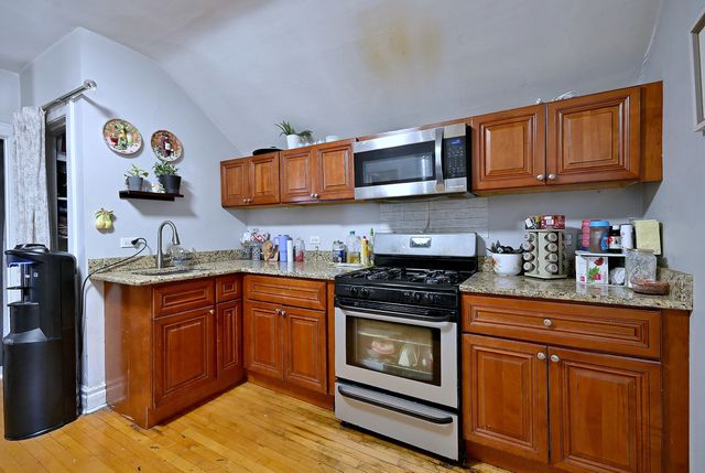 4703 W Parker Avenue, Chicago, IL 60639