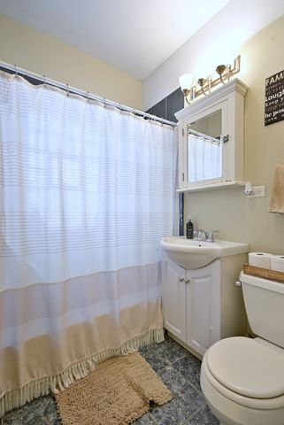 4703 W Parker Avenue, Chicago, IL 60639