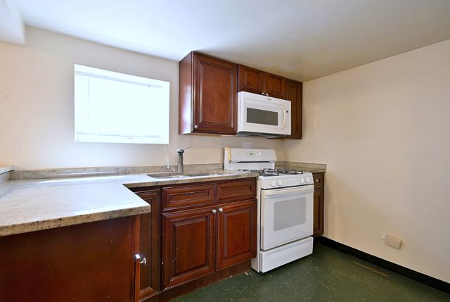 4703 W Parker Avenue, Chicago, IL 60639