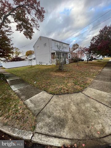 2561 BURNING TREE RD, Pennsauken, NJ 08109