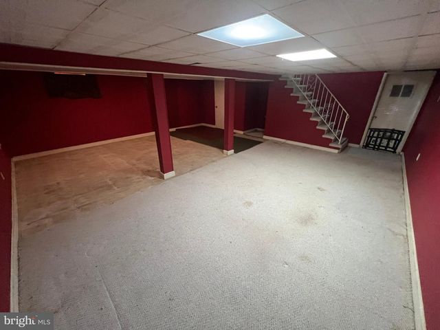 2561 BURNING TREE RD, Pennsauken, NJ 08109