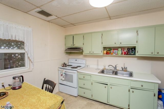 50 N Lincoln Ave, Washington Boro, NJ 07882