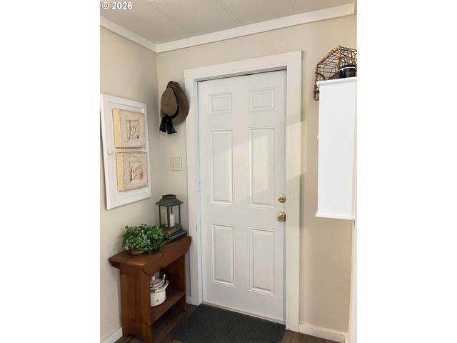 154 Outer Dr, Florence, OR 97439