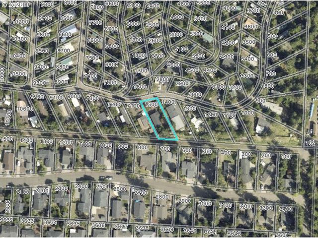 154 Outer Dr, Florence, OR 97439