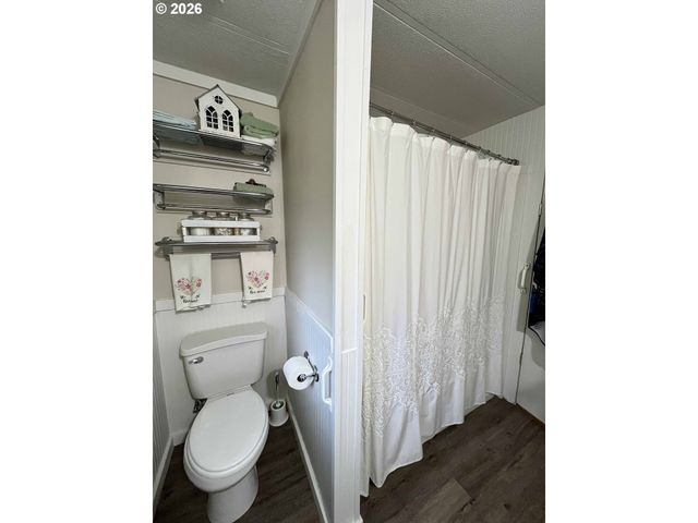 154 Outer Dr, Florence, OR 97439