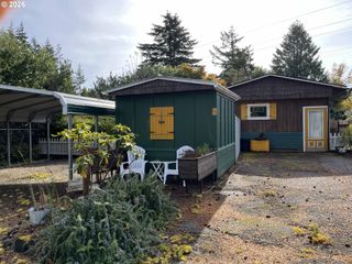 154 Outer Dr, Florence, OR 97439