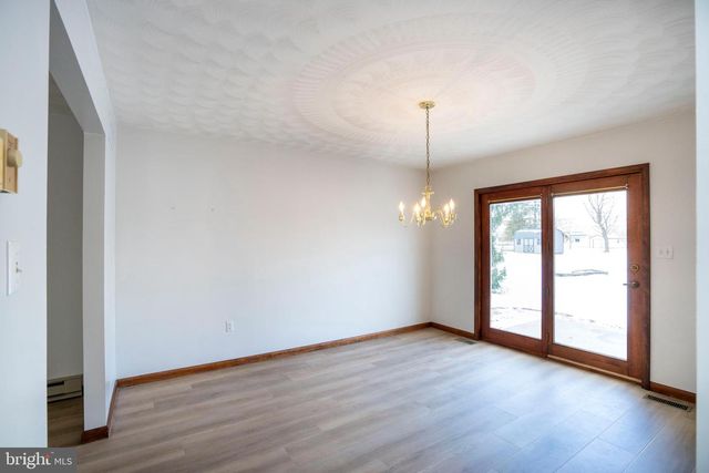 39 COLONIAL DR, Reedsville, PA 17084