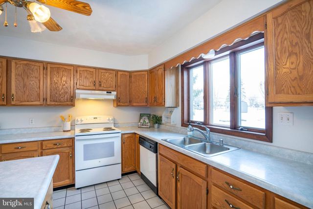 39 COLONIAL DR, Reedsville, PA 17084