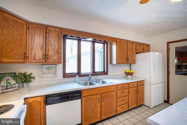 39 COLONIAL DR, Reedsville, PA 17084