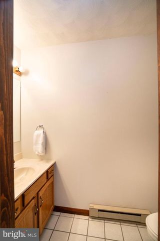 39 COLONIAL DR, Reedsville, PA 17084