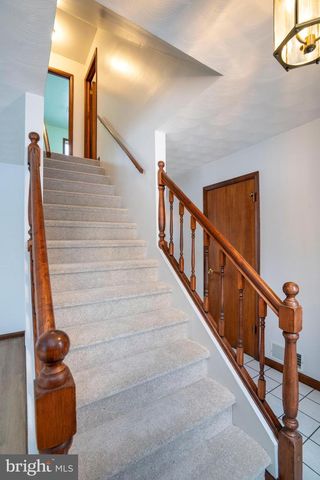 39 COLONIAL DR, Reedsville, PA 17084