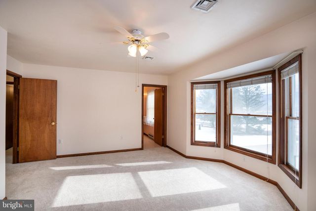 39 COLONIAL DR, Reedsville, PA 17084