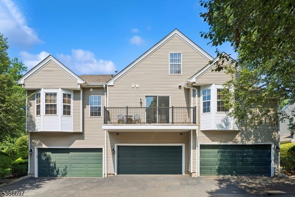 3 Oak Knoll Lane, Bedminster Twp., NJ 07921