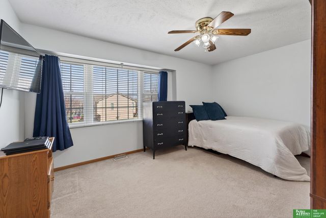 14491 Locust Street, Omaha, NE 68116