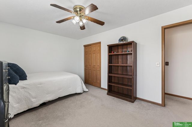 14491 Locust Street, Omaha, NE 68116