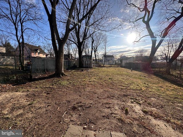 225 VELDE AVE, Pennsauken, NJ 08110