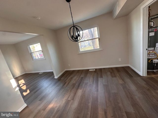 225 VELDE AVE, Pennsauken, NJ 08110
