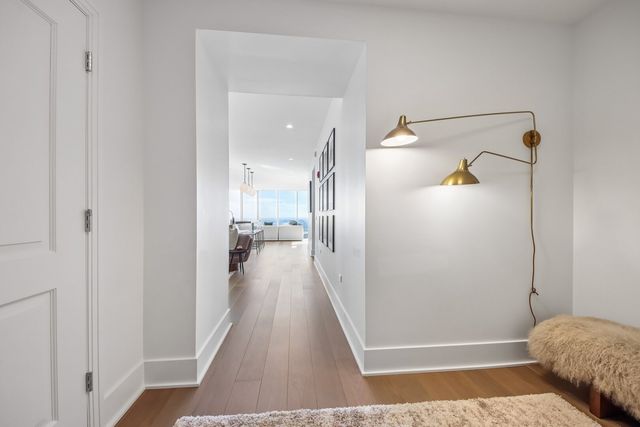 363 E Wacker Drive 4203, Chicago, IL 60601