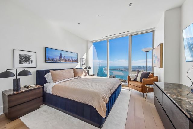 363 E Wacker Drive 4203, Chicago, IL 60601