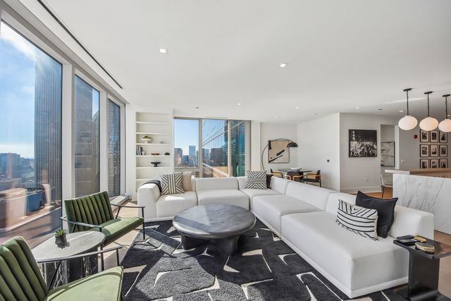 363 E Wacker Drive 4203, Chicago, IL 60601