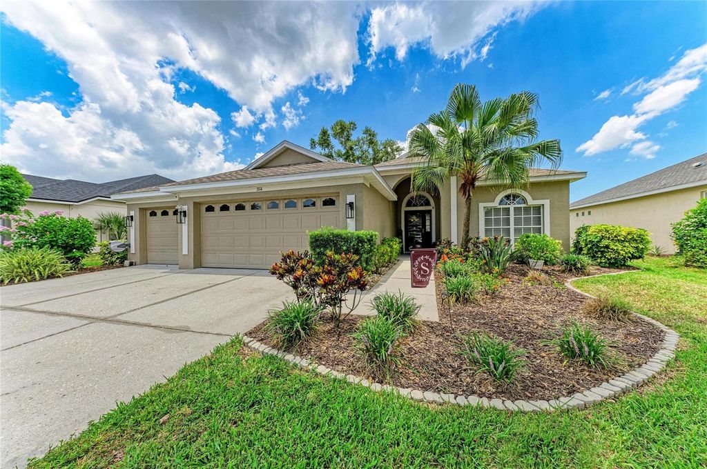 Image 2 of property listing at 3114 38TH TERRACE E, Bradenton, FL 34208