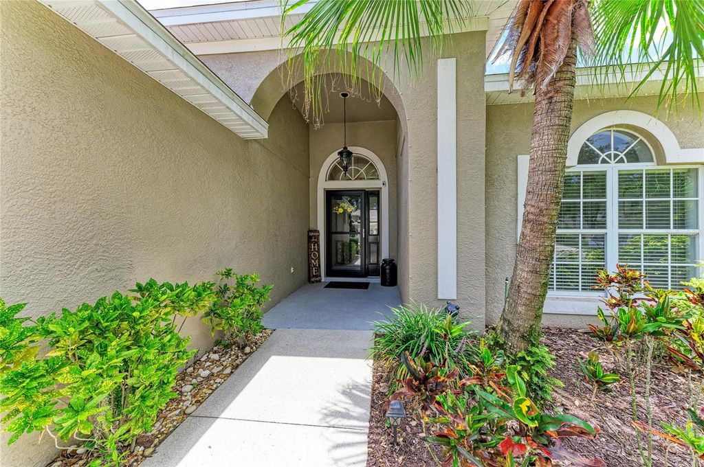 Image 3 of property listing at 3114 38TH TERRACE E, Bradenton, FL 34208
