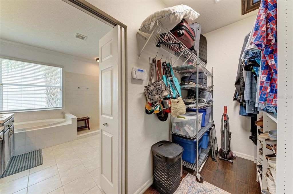 Image 27 of property listing at 3114 38TH TERRACE E, Bradenton, FL 34208