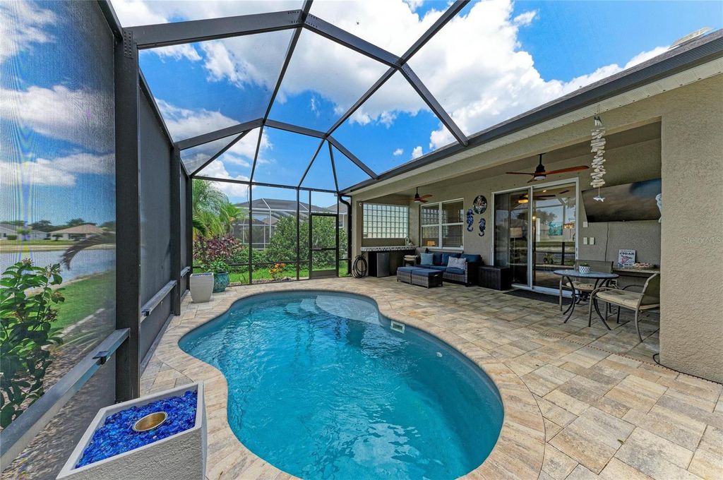 Image 38 of property listing at 3114 38TH TERRACE E, Bradenton, FL 34208