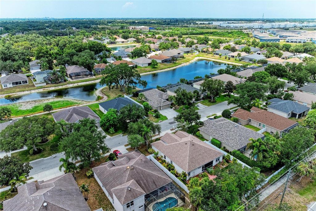Image 46 of property listing at 3114 38TH TERRACE E, Bradenton, FL 34208