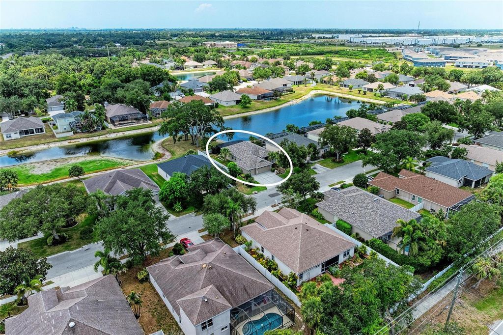 Image 47 of property listing at 3114 38TH TERRACE E, Bradenton, FL 34208