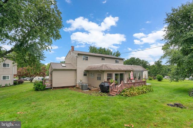 7984 MACKINTOSH DL, Glen Burnie, MD 21061